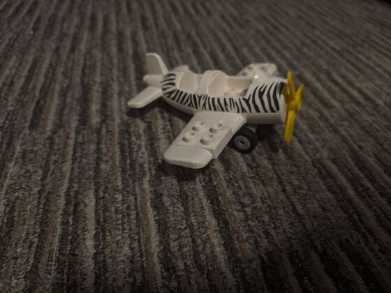 LEGO самолёт, кадр 06