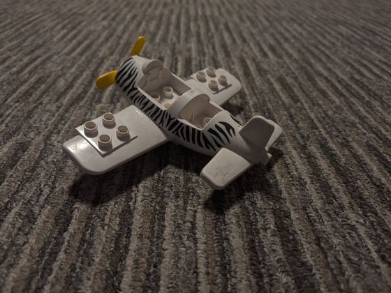 LEGO самолёт, кадр 09