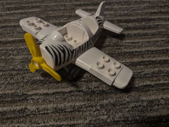 LEGO самолёт, кадр 14