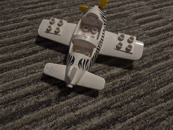 LEGO самолёт, кадр 18