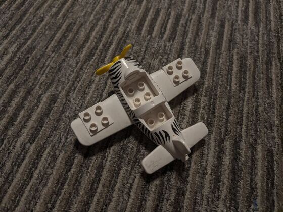 LEGO самолёт, кадр 22