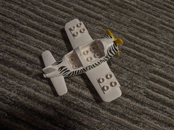 LEGO самолёт, кадр 24